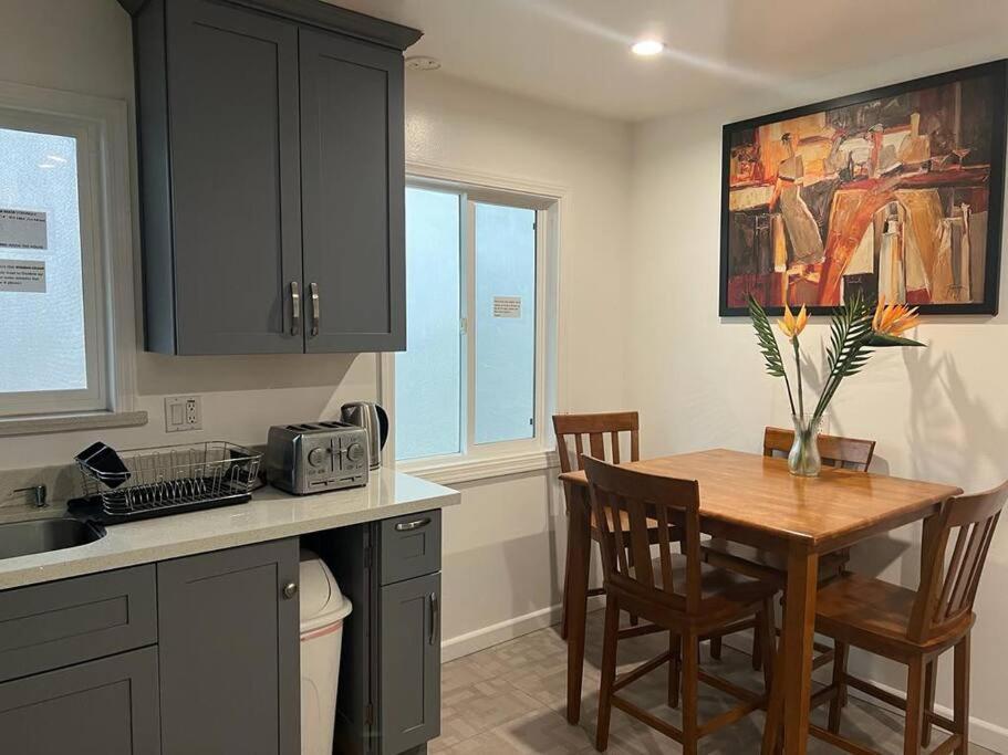 Affordable Private With Shared Bath Kitchen Near Sfo Apartment